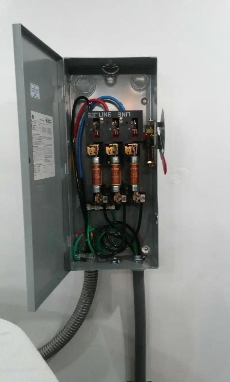 Three-phase disconnect switch installed for Electrical Wiring & Rewiring in Antioch